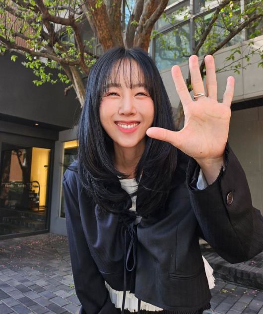 [서울=뉴시스] 별. (사진=별 인스타그램 캡처) 2025.05.02. photo@newsis.com *재판매 및 DB 금지