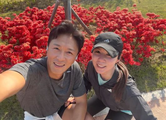 [서울=뉴시스] 왼쪽부터 진태현, 박시은. (사진=진태현 인스타그램 캡처) 2025.05.02. photo@newsis.com *재판매 및 DB 금지