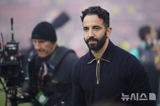 [맨체스터=AP/뉴시스]맨유 아모림 감독. 2025.05.08.