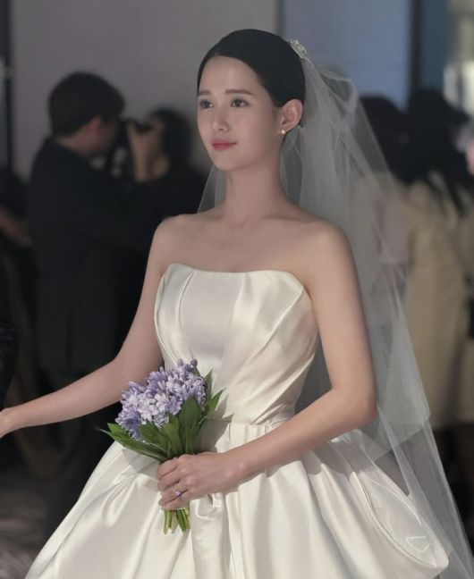 [서울=뉴시스] 남보라. (사진=남보라 인스타그램 캡처) 2025.05.12. photo@newsis.com *재판매 및 DB 금지