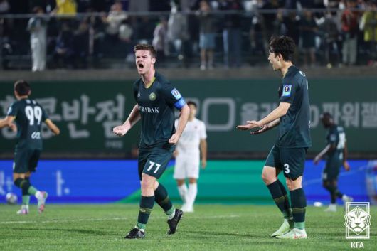 [서울=뉴시스]K리그2 김포, 디펜딩 챔피언 포항 제압 이변. (사진=대한축구협회 제공)