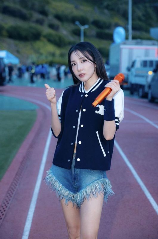 [서울=뉴시스] 산다라박. (사진=산다라박 인스타그램 캡처) 2025.05.18. photo@newsis.com *재판매 및 DB 금지