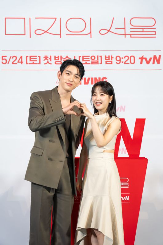 박진영(왼쪽), 박보영