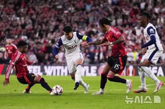 [빌바오=AP/뉴시스]손흥민의 유로파리그 결승전 모습 2025.05.21.