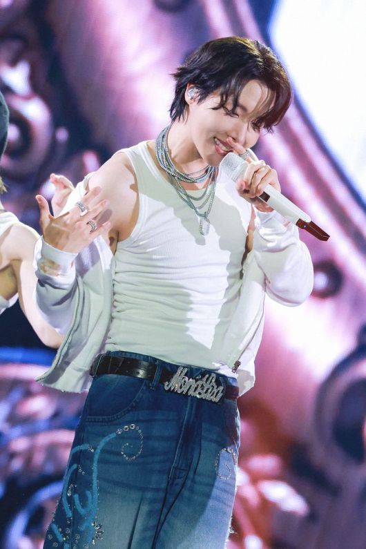 [서울=뉴시스] 방탄소년단 제이홉. (사진 = 빅히트 뮤직 제공) 2025.06.02. photo@newsis.com *재판매 및 DB 금지