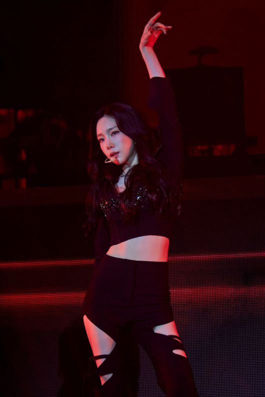 [서울=뉴시스] 소녀시대 태연 태국 방콕 임팩트 아레나 공연 모습. (사진 = SM엔터테인먼트 제공) 2025.06.02. photo@newsis.com *재판매 및 DB 금지