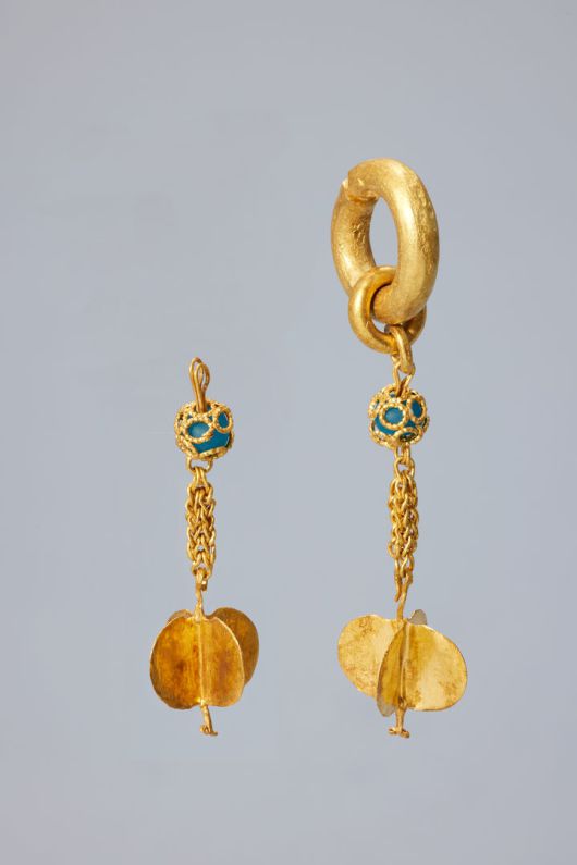 [서울=뉴시스] 공주 왕릉원 2호분 출토 장식 귀걸이 (사진=국가유산청 제공) 2025.06.17. photo@newsis.com *재판매 및 DB 금지