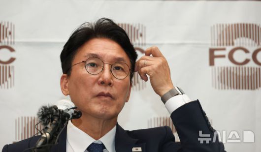 뉴시스