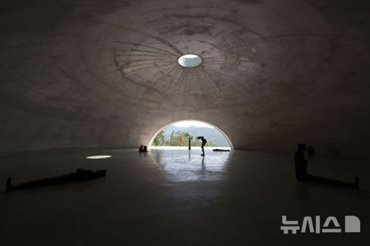 [원주=뉴시스] 박진희 기자 = 19일 강원 원주시 뮤지엄 SAN의 새로운 공간 ‘GROUND’가 처음으로 공개됐다. 2025.06.19. pak7130@newsis.com