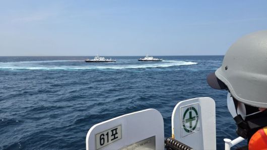 [동해=뉴시스] 동해해경이 묵호항에서 대테러 방어 훈련을 실시하고 있다.(사진=동해해경 제공)photo@newsis,com  *재판매 및 DB 금지