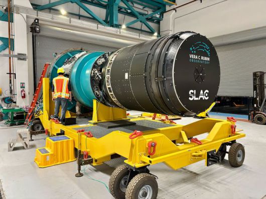 세계에서 가장 큰 디지털 카메라로 기네스 세계기록에 오른 세계 최대 남반구 전천 탐사 관측 사업인 LSST(차세대 시공간 탐사 관측) 카메라의 모습. (사진=천문연 제공) *재판매 및 DB 금지