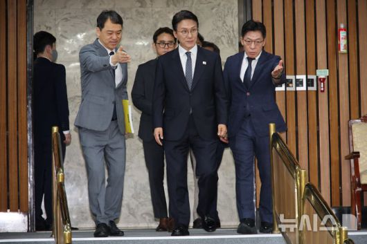 [서울=뉴시스] 김금보 기자 = 김민석 국무총리 후보자가 24일 서울 여의도 국회에서 열린 인사청문회에 출석하고 있다. 2025.06.24. kgb@newsis.com