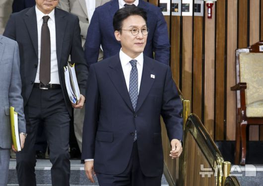 [서울=뉴시스] 김금보 기자 = 김민석 국무총리 후보자가 24일 서울 여의도 국회에서 열린 인사청문회에 출석하고 있다. 2025.06.24. kgb@newsis.com