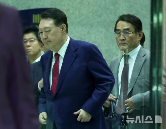 뉴시스