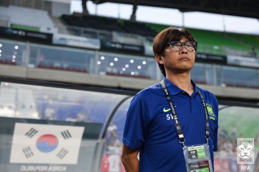 [서울=뉴시스] 한국 여자 대표팀의 신상우 감독. (사진=대한축구협회 제공) *재판매 및 DB 금지