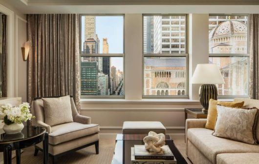 [서울=뉴시스] 미국 뉴욕의 월도프 아스토리아 호텔이 대규모 리모델링과 안방보험 사태를 거쳐 8년 만에 영업을 재개한다. (사진 = 월도프 아스토리아 누리집 캡처) 2025.07.15.  *재판매 및 DB 금지