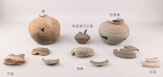 [서울=뉴시스] 함평 마산리 표산고분군 10호분 출토 유물 (사진=국가유산청 제공) 2025.07.16. photo@newsis.com *재판매 및 DB 금지