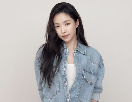 [서울=뉴시스] 배우 손나은. (사진=제이와이드컴퍼니 인스타그램 캡처) 2025.07.18. photo@newsis.com *재판매 및 DB 금지