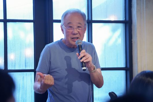 [제주=뉴시스]류진 한국경제인협회 회장이 18일 제주 서귀포시 한 식당에서 열린 '2025 한경협 CEO 제주하계포럼' 기자간담회에서 발언하고 있다. (사진 = 한경협) 2025.07.20. photo@newsis.com   *재판매 및 DB 금지