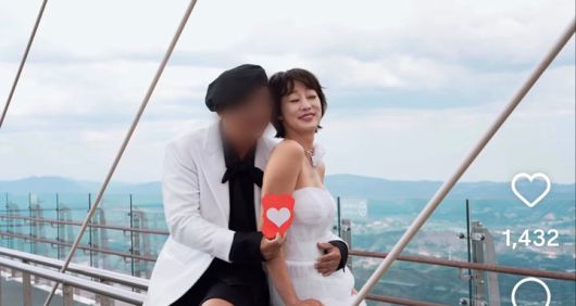 [서울=뉴시스] 배우 최여진이 웨딩화보를 공개했다. (사진=최여진 인스타그램 캡처) 2025.07.28. photo@newsis.com *재판매 및 DB 금지