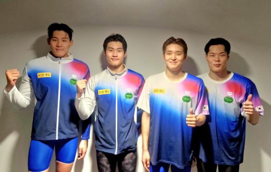 [서울=뉴시스] 경영 대표팀, 남자 계영 800m 7분04초68로 싱가포르 세계선수권 결선 진출. (사진=대한수영연맹 제공) *재판매 및 DB 금지