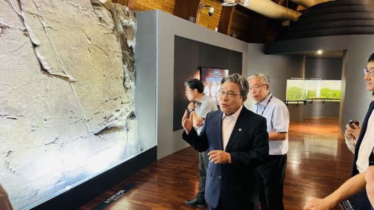 [울산=뉴시스] 1일 울산암각화박물관을 방문한 허민 국가유산청장 (사진=국가유산청 제공) 2025.08.01. photo@newsis.com *재판매 및 DB 금지