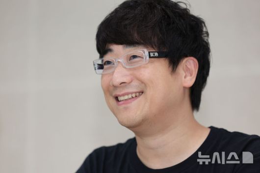 [서울=뉴시스] 황준선 기자 = 강병탁 AI스페라 대표가 지난달 30일 서울 성동구 AI스페라에서 뉴시스와 인터뷰를 하고 있다. 2025.08.17. hwang@newsis.com