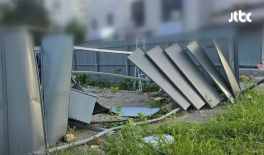 [뉴시스] 사고 당시 현장의 모습. (사진 = 'JTBC News' 유튜브 캡처) 2025.08.05. *재판매 및 DB 금지