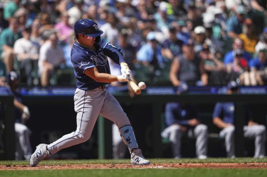 [시애틀=AP/뉴시스] 탬파베이 레이스의 김하성이 10일(현지 시간) 미 워싱턴주 시애틀의 T-모바일 파크에서 열린 2025 메이저리그 시애틀 매리너스와의 경기 2회 초 1타점 2루타를 치고 있다. 김하성은 3타수 2안타(1홈런) 2타점 1득점 1볼넷을 기록했으며 탬파베이는 3-6으로 패했다. 2025.08.11.