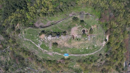 [서울=뉴시스]  거제 수정산성 전경 (사진=국가유산청 제공) 2025.08.19. photo@newsis.com  *재판매 및 DB 금지