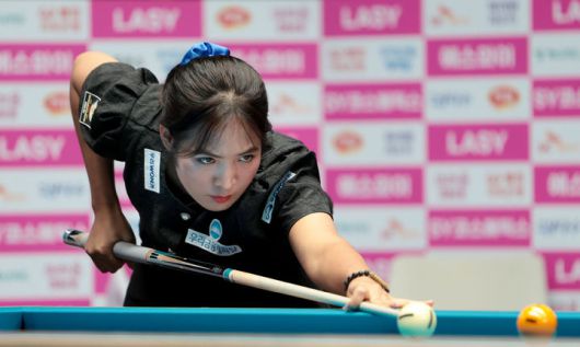 [서울=뉴시스] 프로당구 2025~2026시즌 4차 투어 'SY 베리테옴므 PBA-LPBA 챔피언십' LPBA 16강에 진출한 스롱 피아비. (사진=PBA 제공) *재판매 및 DB 금지