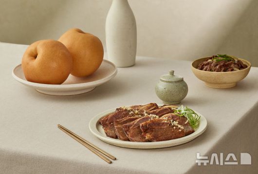 [서울=뉴시스] 이랜드파크의 켄싱턴호텔앤리조트가 선보인 추석 선물세트. photo@newsis.com