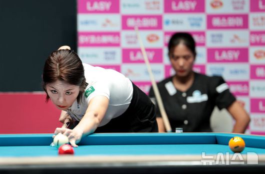 [서울=뉴시스]'당구여제' 김가영, 스롱 꺾고 시즌 4차투어 우승. (사진=프로당구협회 제공)