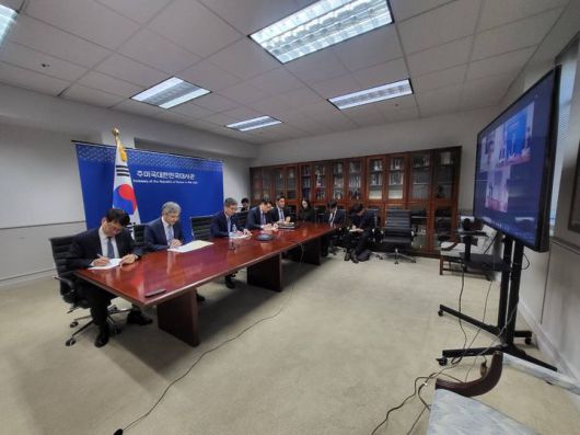 [서울=뉴시스]조현 외교장관, 현장대책반 화상회의. (사진=외교부 제공) 2025.09.10 *재판매 및 DB 금지