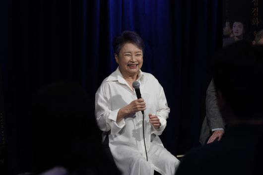 [서울=뉴시스] 18일 서울 종로구 크레디아클래식클럽에서 열린 '정경화 & 케빈 케너 듀오 리사이틀' 기자간담회에서 바이올리니스트 정경화가 발언하고 있다. (사진=크레디아 제공) 2025.09.18. photo@newsis.com *재판매 및 DB 금지