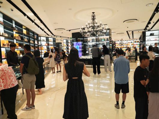 추석 명절을 앞두고 9월 캉카스백화점 매장이 고객들로 북적이고 있다.  *재판매 및 DB 금지