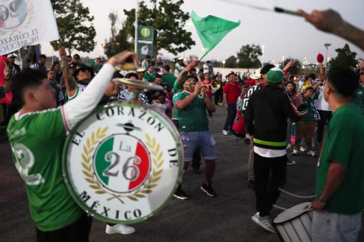 [과달라하라=AP/뉴시스]멕시코 축구대표침 응원단. 2025.10.14.