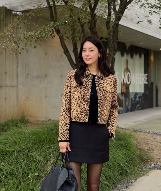 [서울=뉴시스] 배우 한지혜. (사진=한지혜 인스타그램 캡처) 2025.10.28. photo@newsis.com *재판매 및 DB 금지