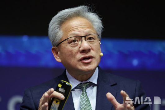 [경주=뉴시스] 젠슨 황 엔비디아 최고경영자(CEO) (공동취재) 2025.10.31. photo@newsis.com