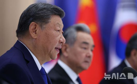 [경주=뉴시스] 최동준 기자 = 시진핑 중국 국가주석이 1일 경북 경주박물관에서 열린 이재명 대통령과 한중 정상회담에서 발언하고 있다. 2025.11.01. photocdj@newsis.com