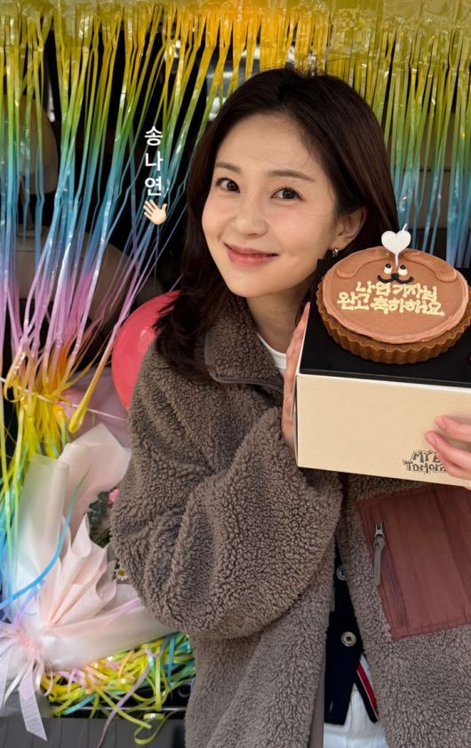 [서울=뉴시스] 배우 백진희. (사진=백진희 인스타그램 캡처) 2025.11.03. photo@newsis.com *재판매 및 DB 금지