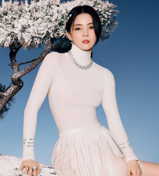 [서울=뉴시스] 배우 한소희. (사진=하퍼스 바자 타이완(harpersbazaar_tw) 공식 인스타그램 캡처.) 2025.11.10. photo@newsis.com *재판매 및 DB 금지