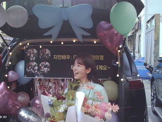 [서울=뉴시스] 배우 한지민. (사진=한지민 인스타그램 캡처) 2025.11.14. photo@newsis.com *재판매 및 DB 금지