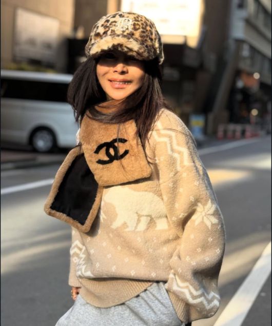 [서울=뉴시스] 배우 황신혜. (사진=황신혜 인스타그램 캡처) 2025.12.08. photo@newsis.com *재판매 및 DB 금지