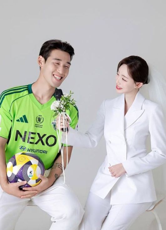 [서울=뉴시스] 송민규, 곽민선. (사진=인스타그램 캡처) 2025.12.10. photo@newsis.com *재판매 및 DB 금지