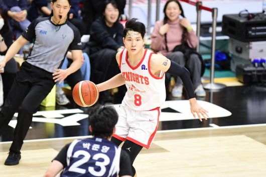 [서울=뉴시스] 프로농구 서울 SK 안영준. (사진=KBL 제공)