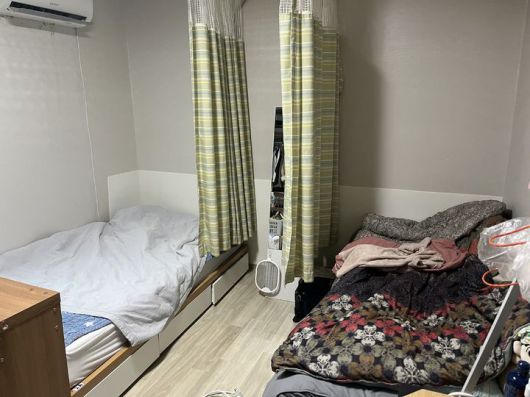 [서울=뉴시스]2인실의 경우 커튼으로 공간 분리가 가능하다. 2026.01.08. *재판매 및 DB 금지 *재판매 및 DB 금지