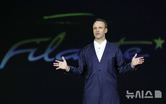 [서울=뉴시스] 조성우 기자 = 니콜라 파리 르노코리아 사장이 13일 서울 광진구 그랜드 워커힐에서 열린 월드 프리미어 행사에서 오로라 프로젝트 두 번째 모델인 '필랑트(FILANTE)'를 소개하고 있다. 2026.01.13. xconfind@newsis.com