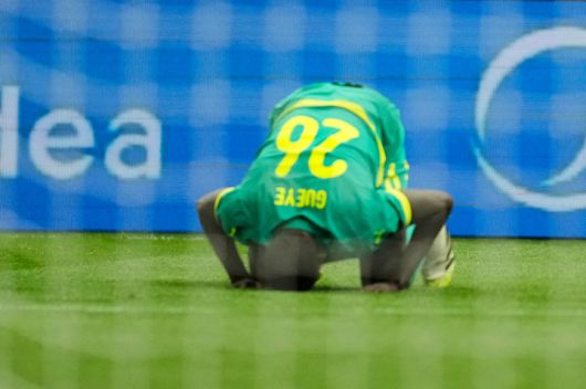 [라바트=AP/뉴시스] 세네갈의 파페 게예가 18일(현지 시간) 모로코 라바트의 프린스 물레이 압델라 스타디움에서 열린 2025 아프리카 네이션스컵(AFCON) 결승 모로코와 경기 연장 전반 4분 선제 결승 골을 넣은 후 세리머니하고 있다. 세네갈이 1-0으로 승리해 4년 만에 우승컵을 들어 올렸다. 2026.01.19.