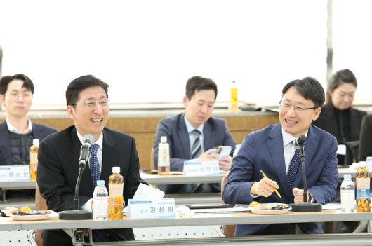 임광현 국세청장이 21일 김해 상공회의소를 방문해 수출 중소기업들과 간담회를 진행하고 있다.(사진 : 국세청 제공) 2026.1.21. *재판매 및 DB 금지